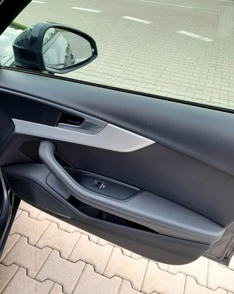 Audi A4 cena 64900 przebieg: 223000, rok produkcji 2017 z Lublin małe 466